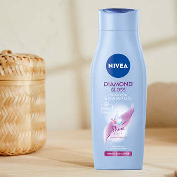 Diamond Gloss Care Shampoo - Šampón pre oslňujúci lesk vlasov